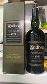 アードベック1977リミテッドエディション　ノンチルフィルタード（お酒）の商品画像 - 査定依頼日：2025年4月30日 - 最高査定価格：90,000円