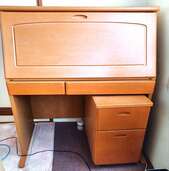 ライティングデスク（家具・寝具）の商品画像 - 査定依頼日：2025年1月31日 - 最高査定価格：2,000円