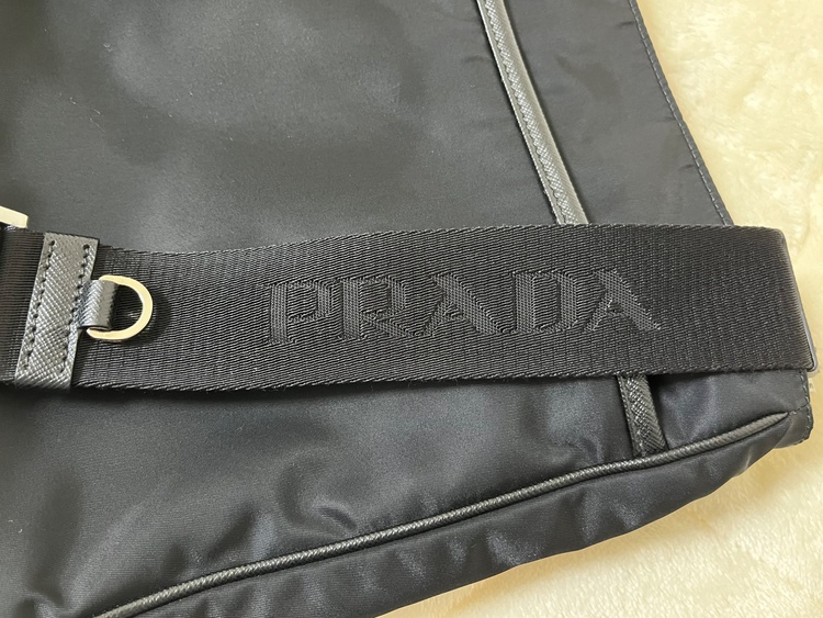 プラダ  （ブランドバッグ）の商品画像 - 査定依頼日：2026年3月5日 - 最高査定価格：140,000円