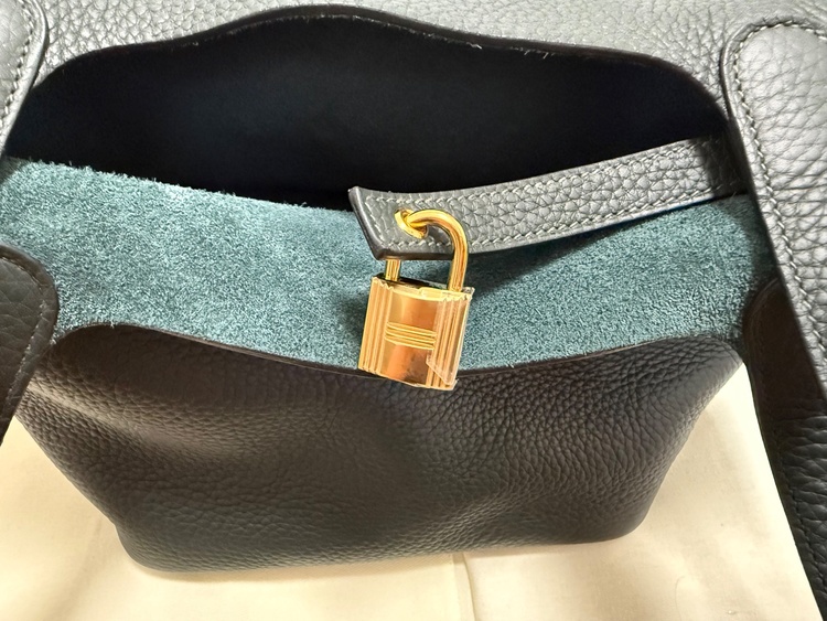 22（MM）（ブランドバッグ）の商品画像 - 査定依頼日：2026年4月2日 - 最高査定価格：460,000円