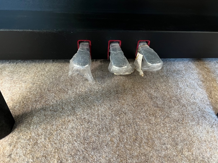 CLP-645PE（ピアノ・楽器・PA機材）の商品画像 - 査定依頼日：2026年1月31日 - 最高査定価格：3,000円