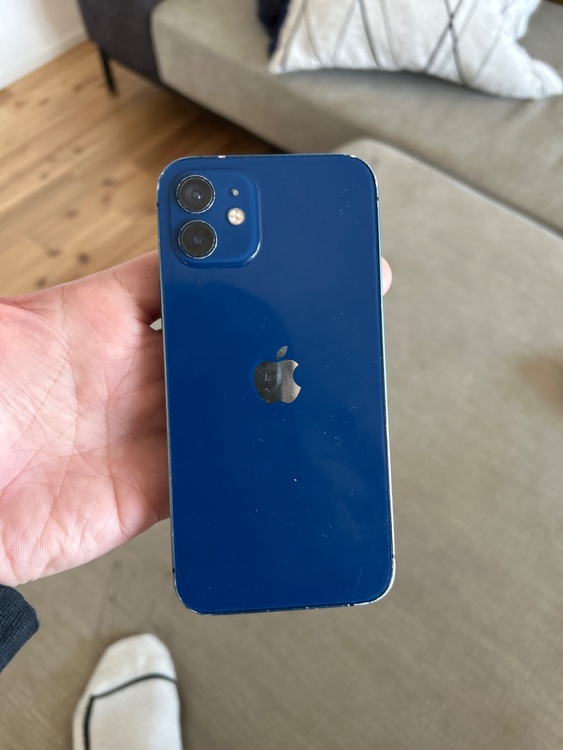 iPhone 12 128GB SIMフリー（スマホ）の商品画像 - 査定依頼日：2026年3月21日 - 最高査定価格：17,000円