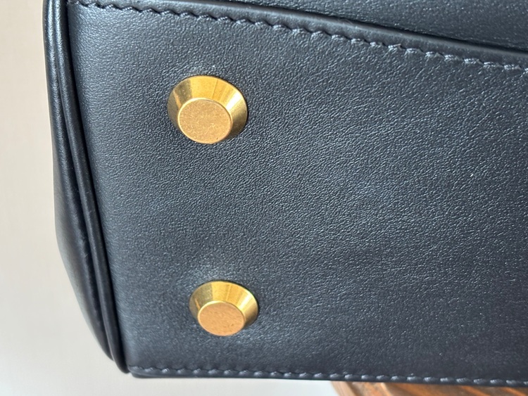 バレンシアガ  （ブランドバッグ）の商品画像 - 査定依頼日：2025年6月21日 - 最高査定価格：200,000円