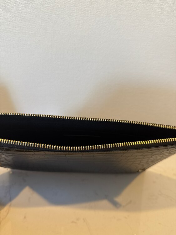 GRZ607779.0521（ブランドバッグ）の商品画像 - 査定依頼日：2025年2月23日 - 最高査定価格：20,000円