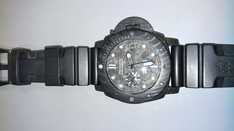 パネライ サブマーシブル （高級時計）の商品画像 - 査定依頼日：2025年2月7日 - 最高査定価格：1,500,000円