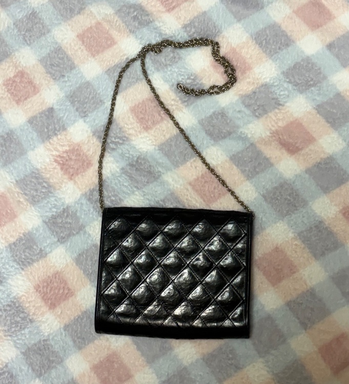 シャネル　バッグ ミニマトラッセ　ミニマトラッセ シングルフラップ　（ブランドバッグ）の商品画像 - 査定依頼日：2026年2月15日 - 最高査定価格：85,000円