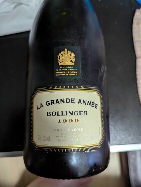 シャンパン ボランジェ （お酒）の商品画像 - 査定依頼日：2025年8月2日 - 最高査定価格：22,000円