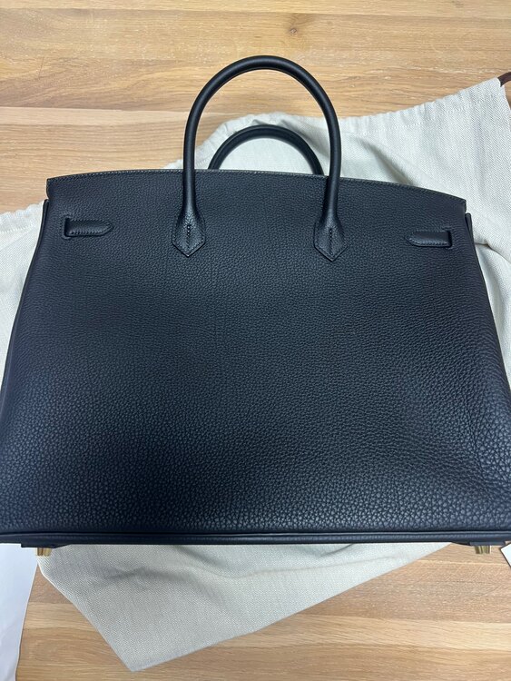 バーキン40（ブランドバッグ）の商品画像 - 査定依頼日：2024年12月16日 - 最高査定価格：1,300,000円