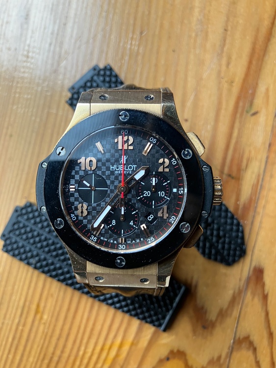 Chronograph 44mm（高級時計）の商品画像 - 査定依頼日：2026年10月5日 - 最高査定価格：1,850,000円