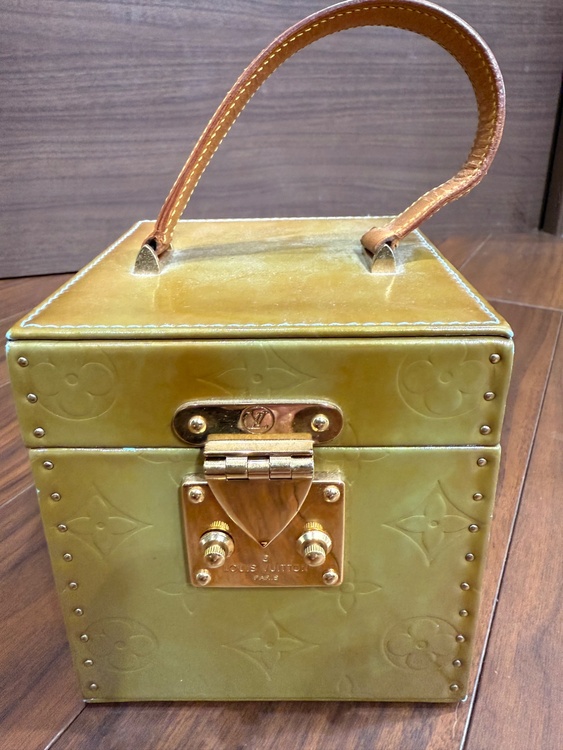 ルイヴィトン　ブリーカー（ブランドバッグ）の商品画像 - 査定依頼日：2026年2月15日 - 最高査定価格：65,000円