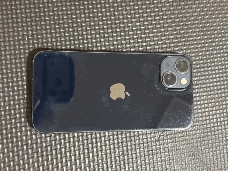 iPhone iPhone 13 512GB docomo（スマホ）の商品画像 - 査定依頼日：2026年6月25日 - 最高査定価格：18,000円