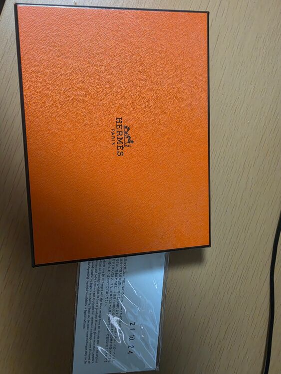 HERMES　ベアンコンパクト　ボックスカーフ（ブランド財布・小物）の商品画像 - 査定依頼日：2025年8月24日 - 最高査定価格：70,000円