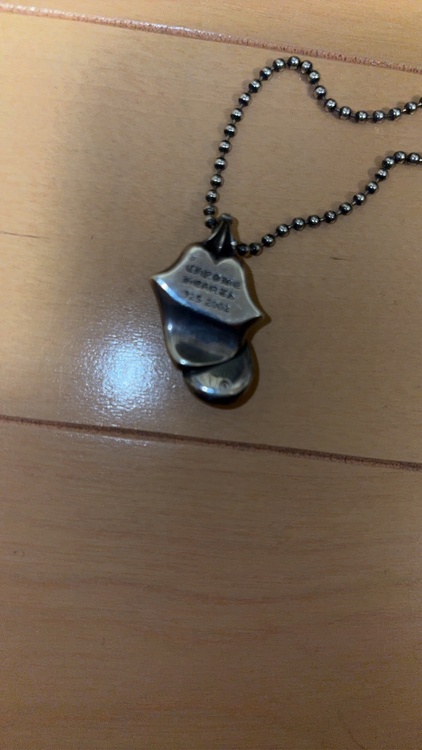 ローリングストーンズネックレス（古着・ファッション）の商品画像 - 査定依頼日：2026年4月4日 - 最高査定価格：98,000円