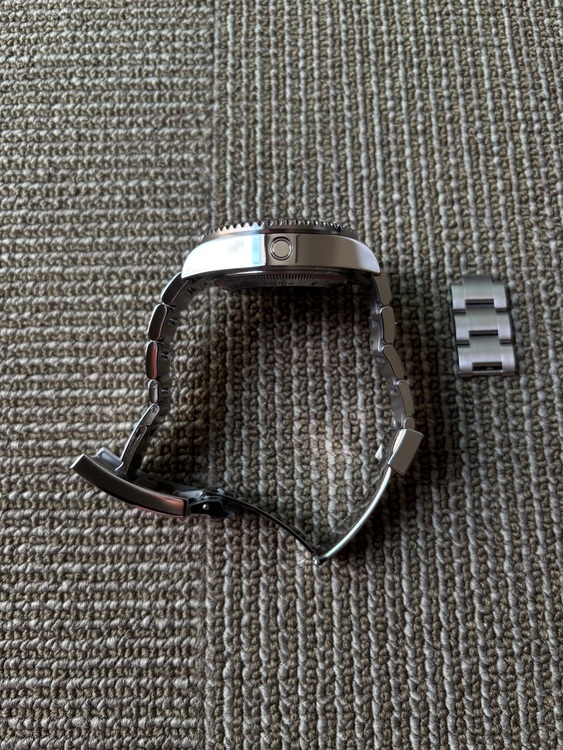 シードゥエラー　ディープシー（高級時計）の商品画像 - 査定依頼日：2025年6月30日 - 最高査定価格：1,560,000円