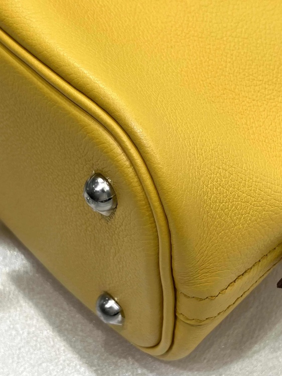 ボリード1923 25（ブランドバッグ）の商品画像 - 査定依頼日：2026年4月3日 - 最高査定価格：600,000円