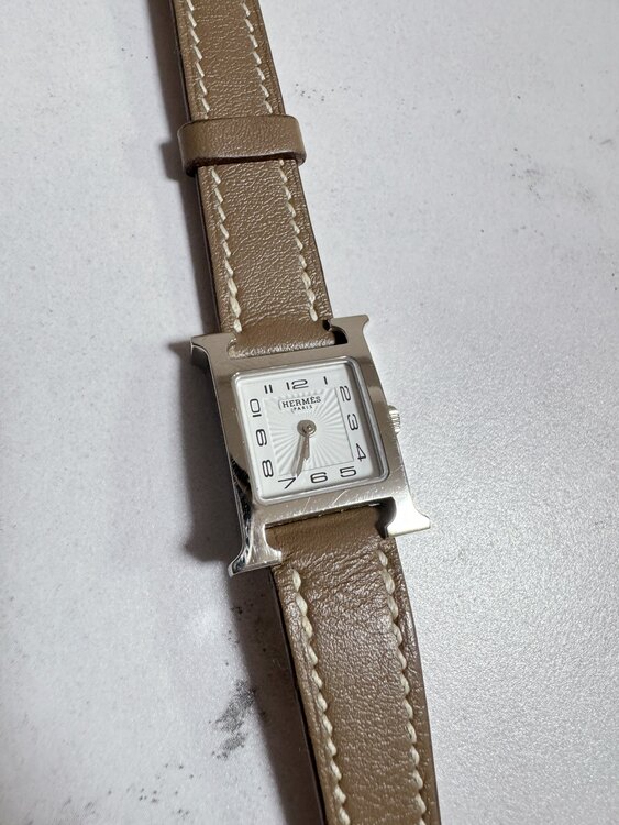 Hウォッチ（ブランド財布・小物）の商品画像 - 査定依頼日：2025年4月1日 - 最高査定価格：70,000円