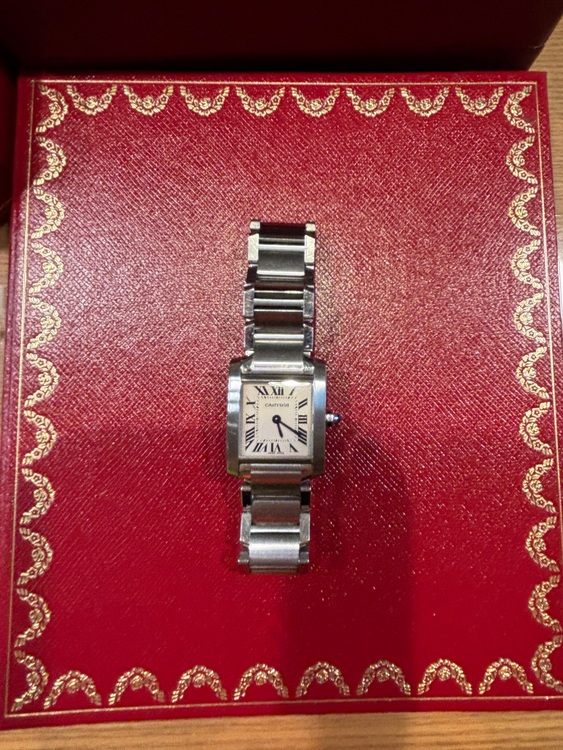 TANK FR PM ACIER Q（高級時計）の商品画像 - 査定依頼日：2025年11月14日 - 最高査定価格：400,000円