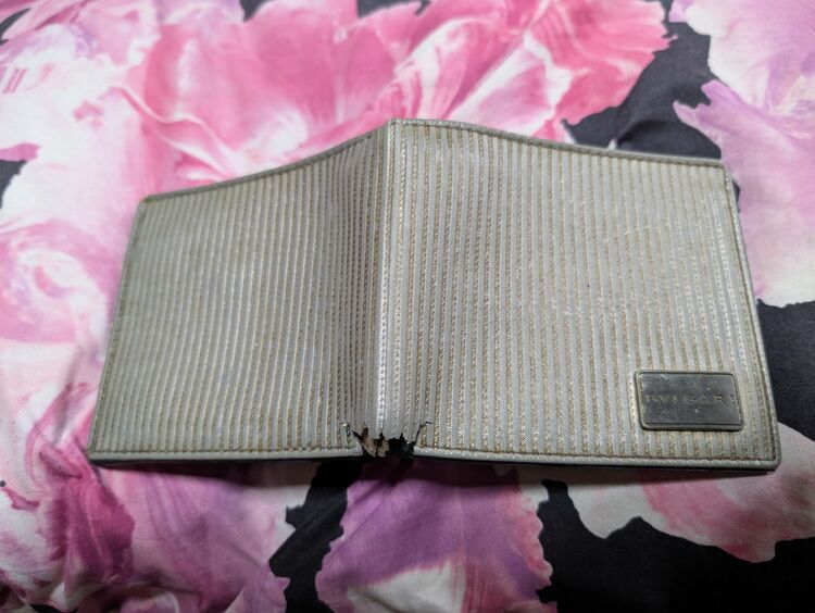 ブルガリバッグ  （ブランドバッグ）の商品画像 - 査定依頼日：2025年10月27日 - 最高査定価格：500円