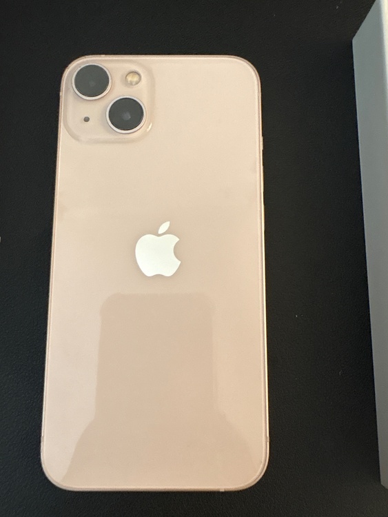 iPhone iPhone 13 128GB SIMフリー（スマホ）の商品画像 - 査定依頼日：2026年8月15日 - 最高査定価格：34,000円