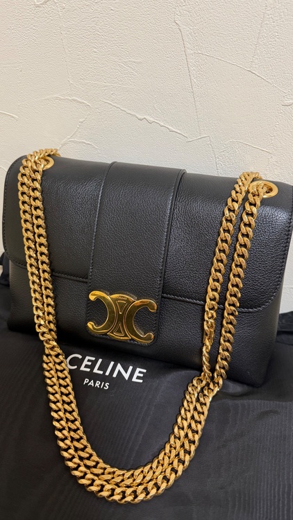 CELINE ヴィクトワール ミディアム（ブランドバッグ）の商品画像 - 査定依頼日：2026年5月5日 - 最高査定価格：260,000円
