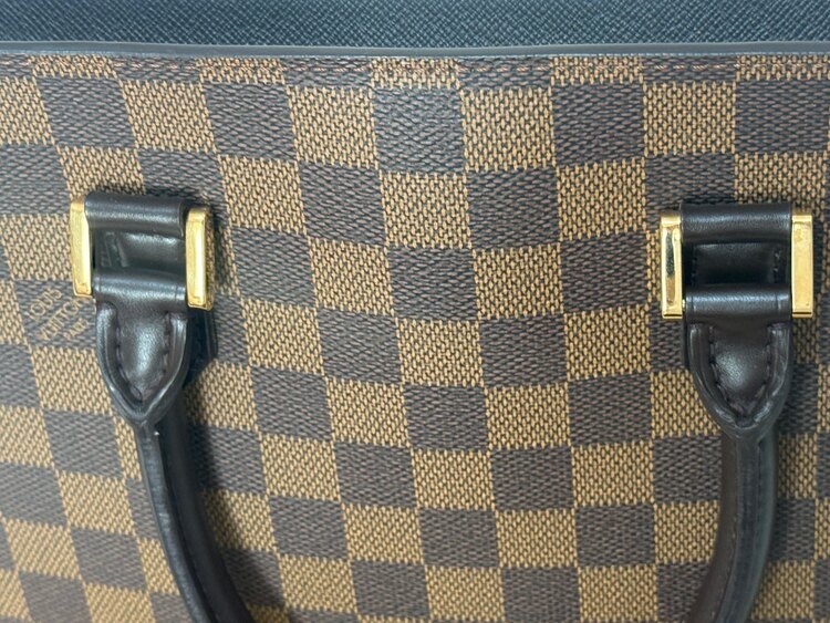 ルイヴィトン ダミエ （ブランドバッグ）の商品画像 - 査定依頼日：2025年3月9日 - 最高査定価格：90,000円