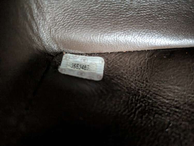 キャビアスキン ショルダーバッグ ブラウン（ブランドバッグ）の商品画像 - 査定依頼日：2025年5月24日 - 最高査定価格：650,000円