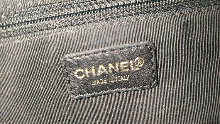 シャネル　ラムスキン　チョコバー　トートバッグ（ブランドバッグ）の商品画像 - 査定依頼日：2025年9月10日 - 最高査定価格：100,000円