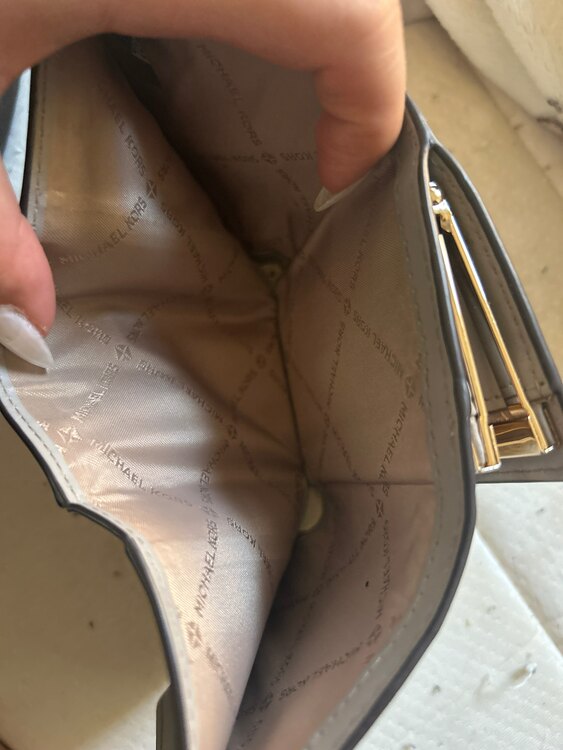 マイケルコース（金・貴金属）の商品画像 - 査定依頼日：2025年3月22日 - 最高査定価格：1,000円