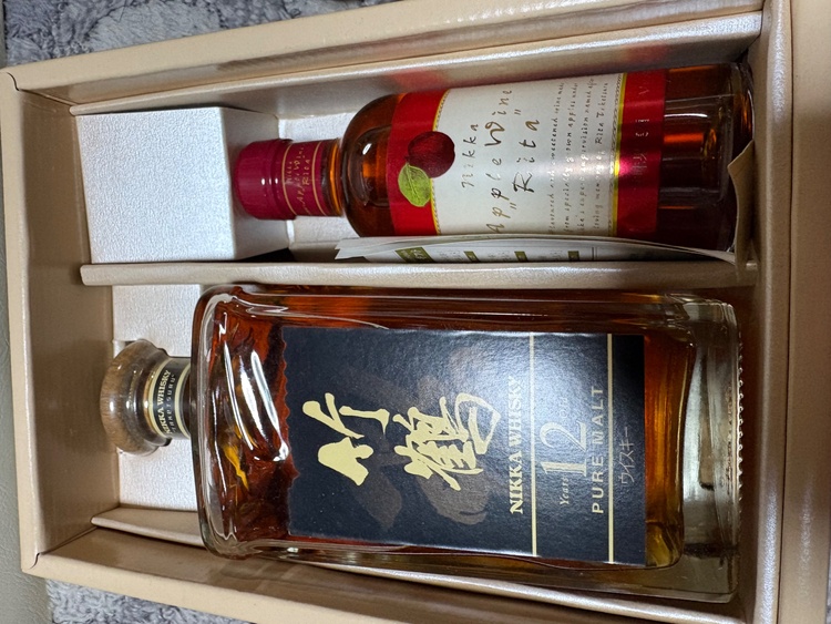 ニッカ 鶴 12年 ピュアモルト（お酒）の商品画像 - 査定依頼日：2026年3月9日 - 最高査定価格：20,000円