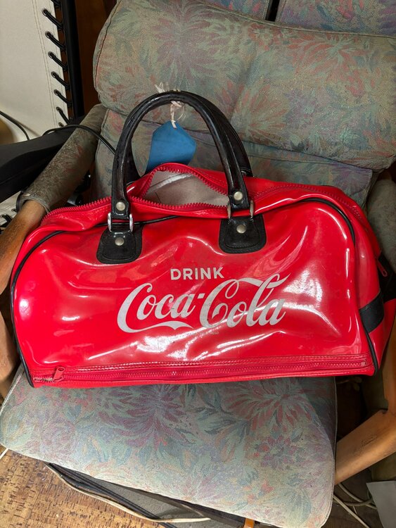 コカ・コーラ　ヴィンテージ　ボストンバック（古着・ファッション）の商品画像 - 査定依頼日：2025年12月7日 - 最高査定価格：1,500円