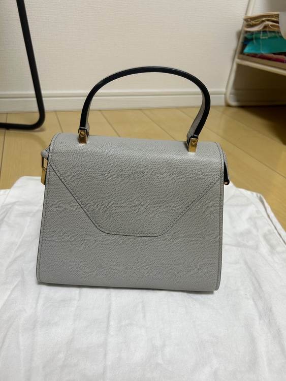 イジィデ（ブランドバッグ）の商品画像 - 査定依頼日：2025年9月9日 - 最高査定価格：70,000円