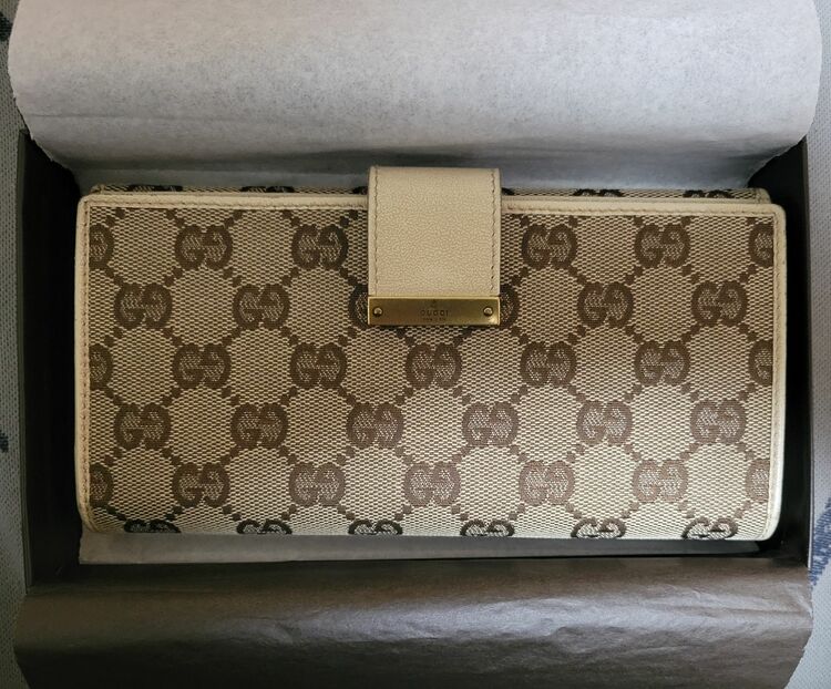 長財布（ブランド財布・小物）の商品画像 - 査定依頼日：2025年6月22日 - 最高査定価格：10,000円