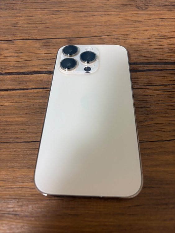 iPhone iPhone 14 Pro 128GB au（スマホ）の商品画像 - 査定依頼日：2026年8月14日 - 最高査定価格：70,000円