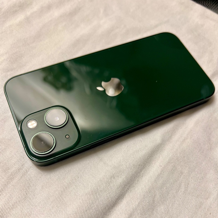 iPhone 13 mini 128GB au（スマホ）の商品画像 - 査定依頼日：2026年5月12日 - 最高査定価格：30,000円