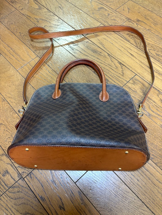 わからない（ブランドバッグ）の商品画像 - 査定依頼日：2025年11月26日 - 最高査定価格：50,000円