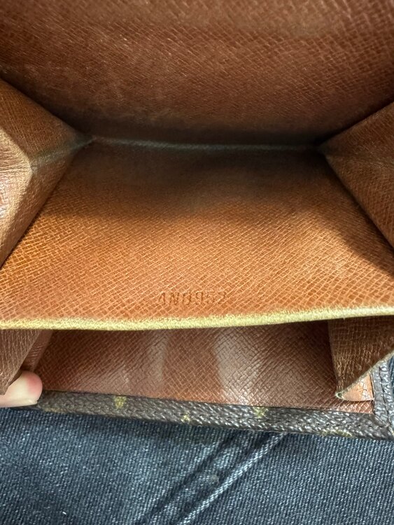 ルイヴィトン モノグラム （ブランドバッグ）の商品画像 - 査定依頼日：2025年4月30日 - 最高査定価格：3,000円