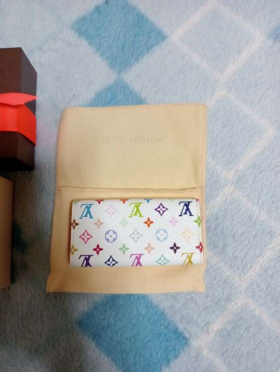 キーケース（ブランド財布・小物）の商品画像 - 査定依頼日：2025年3月20日 - 最高査定価格：37,000円