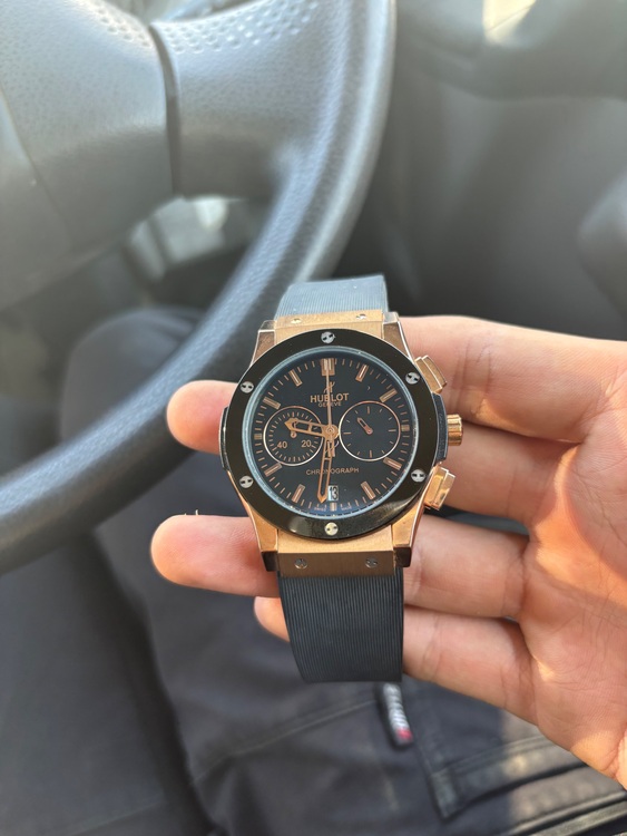 ウブロ ビックバン （高級時計）の商品画像 - 査定依頼日：2025年11月4日 - 最高査定価格：1,500,000円