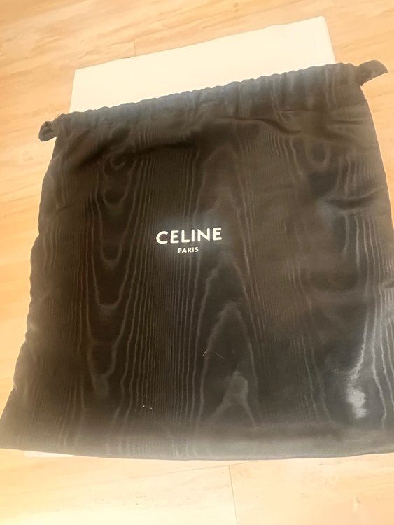 ハンドバッグショルダーバッグベルトバッグナノサイズ2WAY ラベンダー（ブランドバッグ）の商品画像 - 査定依頼日：2023年3月18日 - 最高査定価格：150,000円