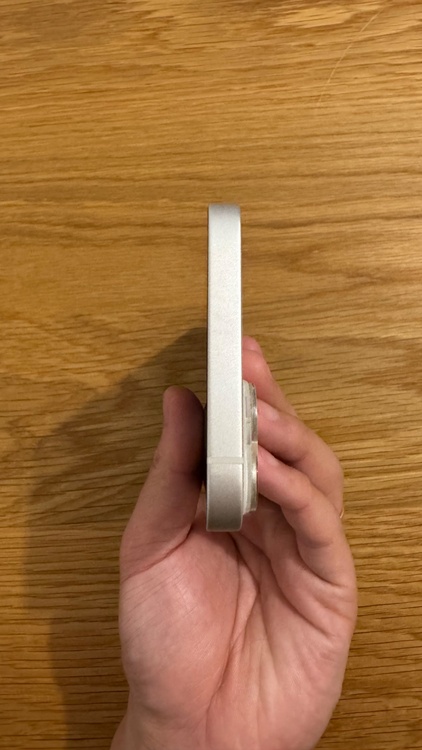 iphone14plus（スマホ）の商品画像 - 査定依頼日：2026年7月24日 - 最高査定価格：42,000円