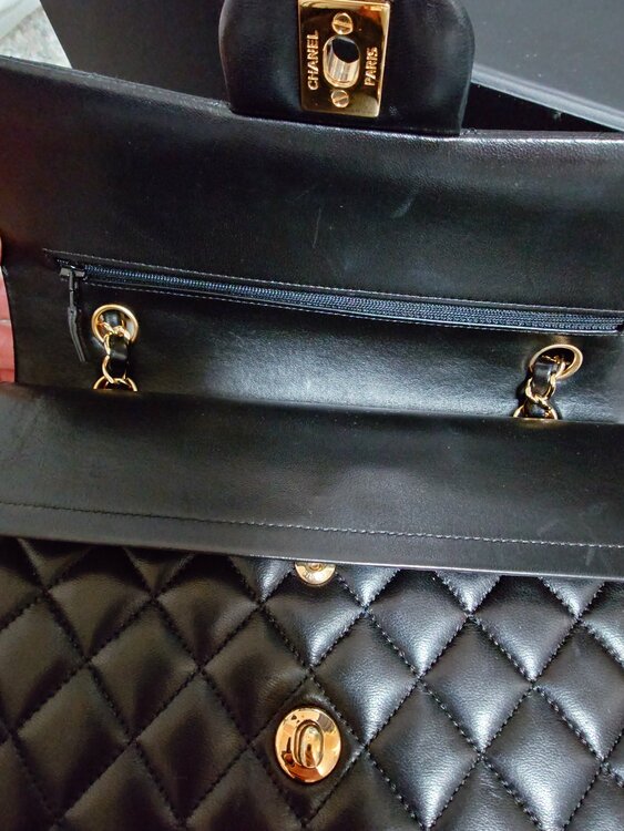 マトラッセチェーンバッグ（ブランドバッグ）の商品画像 - 査定依頼日：2025年12月15日 - 最高査定価格：800,000円