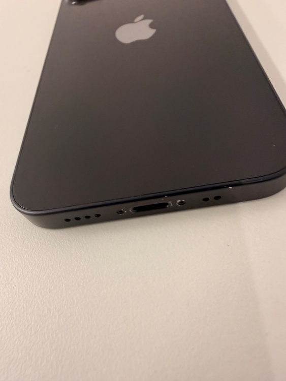 iPhone12 mini（スマホ）の商品画像 - 査定依頼日：2025年12月15日 - 最高査定価格：15,000円