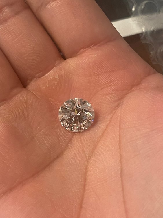 ダイヤモンド（宝石）の商品画像 - 査定依頼日：2023年7月21日 - 最高査定価格：14,000,000円