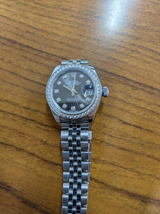 ロレックス デイデイト （高級時計）の商品画像 - 査定依頼日：2025年7月27日 - 最高査定価格：2,200,000円