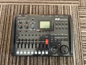 zoommtr r8（ピアノ・楽器・PA機材）の商品画像 - 査定依頼日：2026年4月5日 - 最高査定価格：3,000円