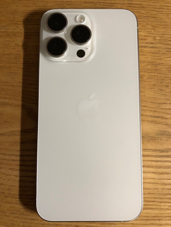 iPhone15 Pro Max　256GB（スマホ）の商品画像 - 査定依頼日：2026年4月15日 - 最高査定価格：97,000円