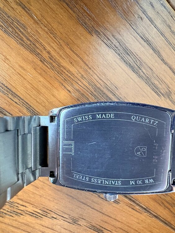 ダンヒル（高級時計）の商品画像 - 査定依頼日：2026年4月1日 - 最高査定価格：8,000円