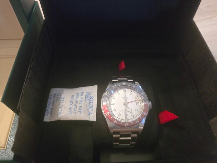 GMT（高級時計）の商品画像 - 査定依頼日：2025年7月28日 - 最高査定価格：450,000円