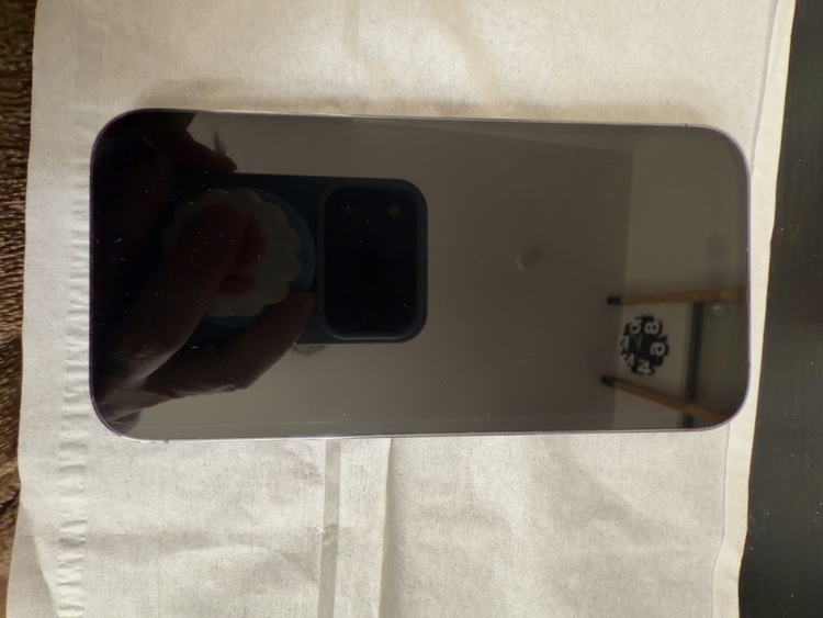 iPhone 14 Pro 128GB docomo（スマホ）の商品画像 - 査定依頼日：2025年12月22日 - 最高査定価格：60,000円