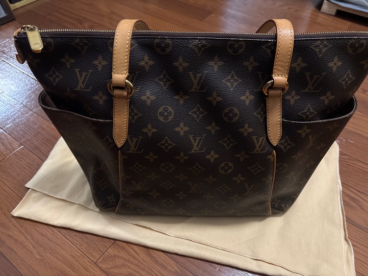 ルイヴィトン モノグラム （ブランドバッグ）の商品画像 - 査定依頼日：2025年11月28日 - 最高査定価格：80,000円